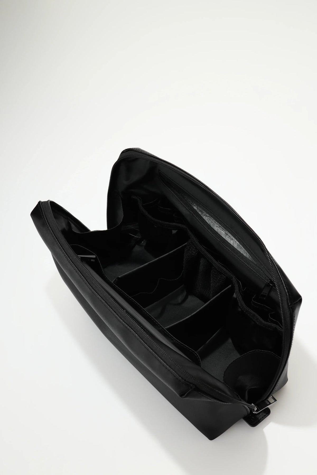The Large Cosmetic Pouch in Black